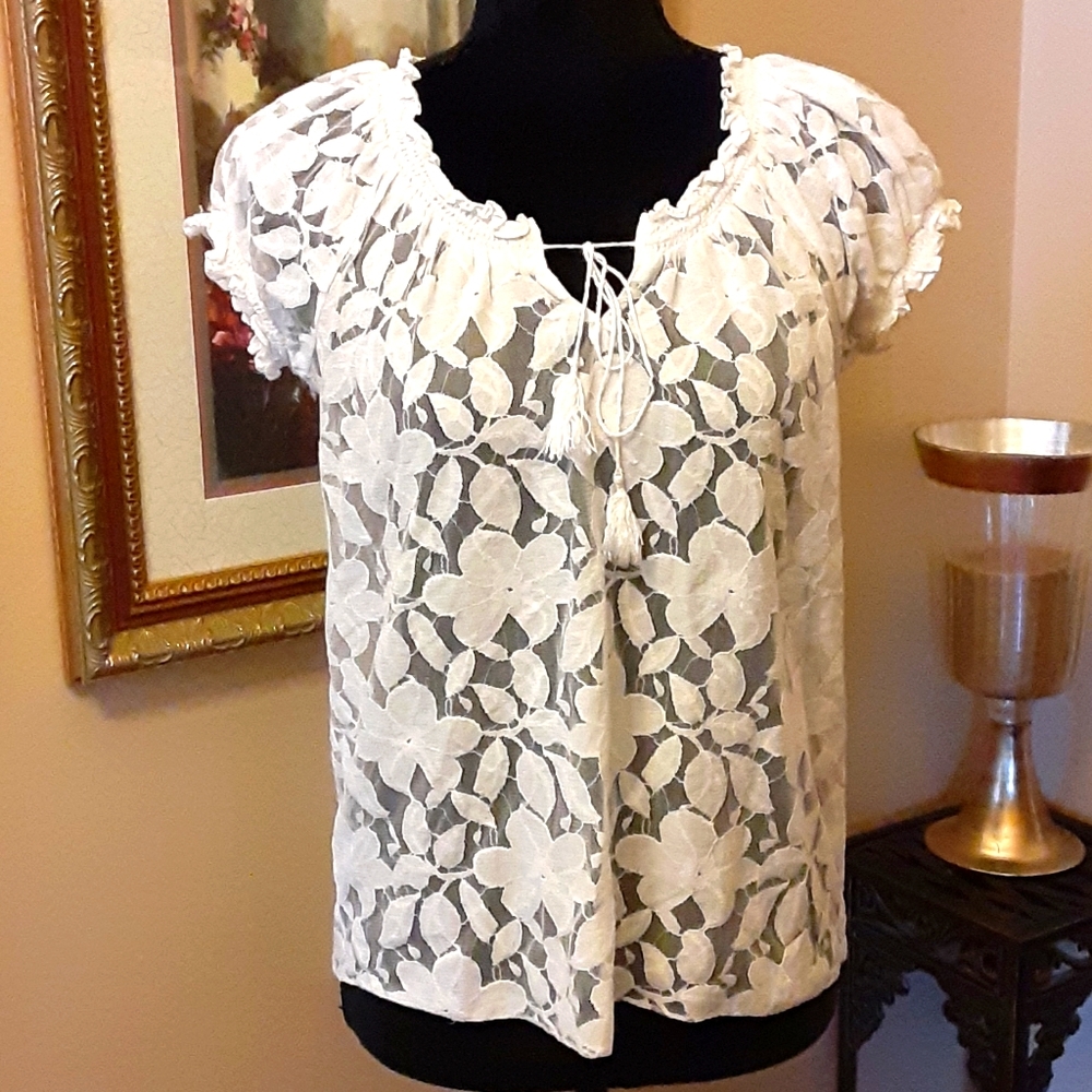 Trulli cream sheer floral lace top tie neckline w/tassels ruffles size SP New…